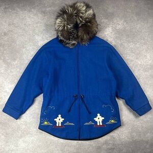 [182] Vintage Northern Outfitters Fur Hood Coat – Blue Embroidered Parka XL